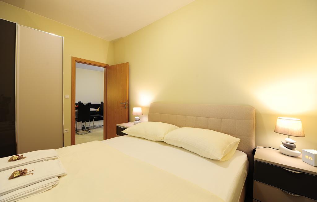 The One Resort Podstrana Exterior photo
