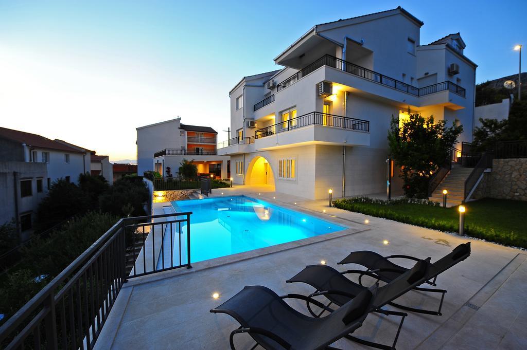 The One Resort Podstrana Exterior photo