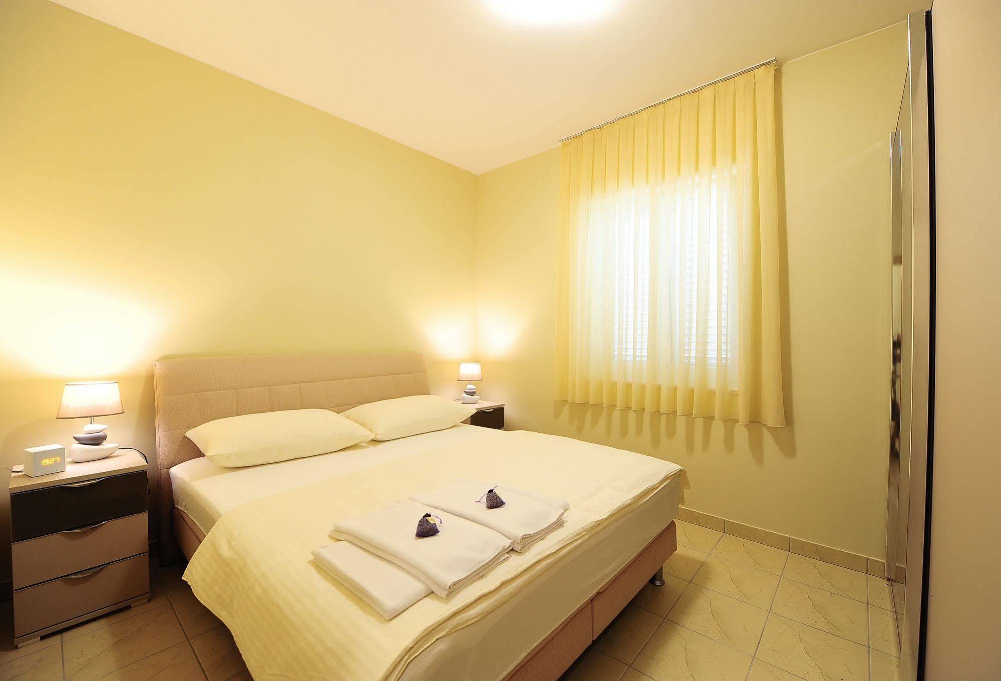 The One Resort Podstrana Exterior photo
